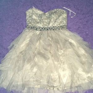Strapless dress